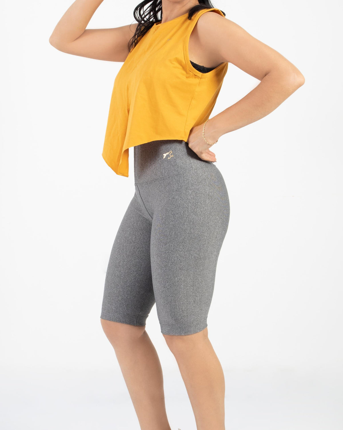 Blusa de Nudo + Biker Básico BK540